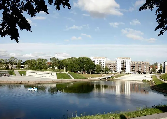 Modern Gem With An Office Corner At Jonas Hill Waterfront *