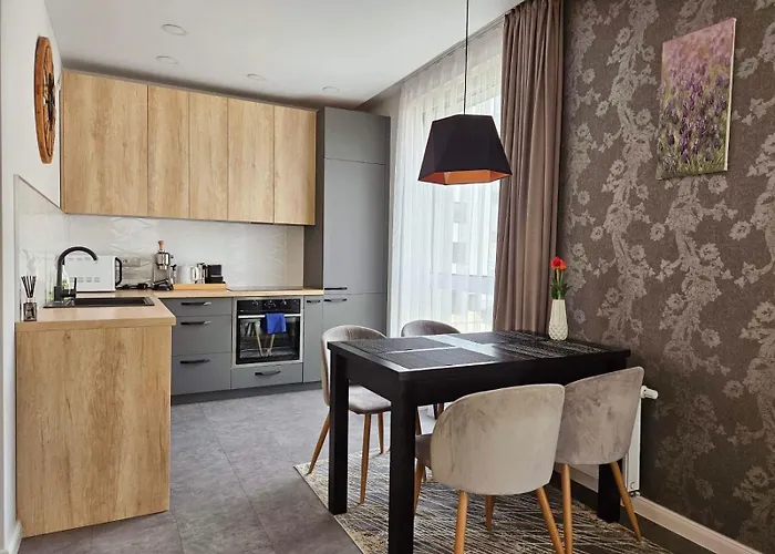 Modern Gem With An Office Corner At Jonas Hill Waterfront Apartamento